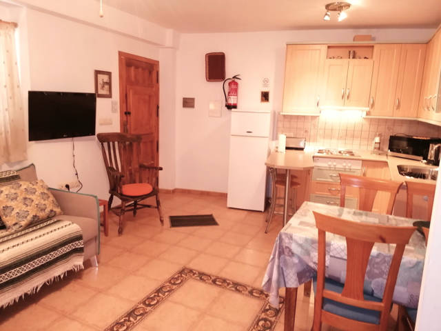 dining kitchen / comedor / cocina