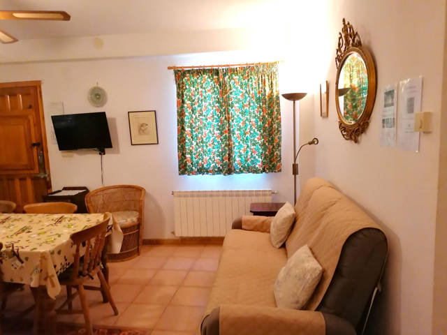 kitchen + dining area / cocina y comedor