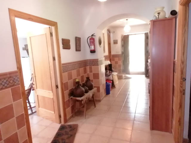 Entrance / puerta principal